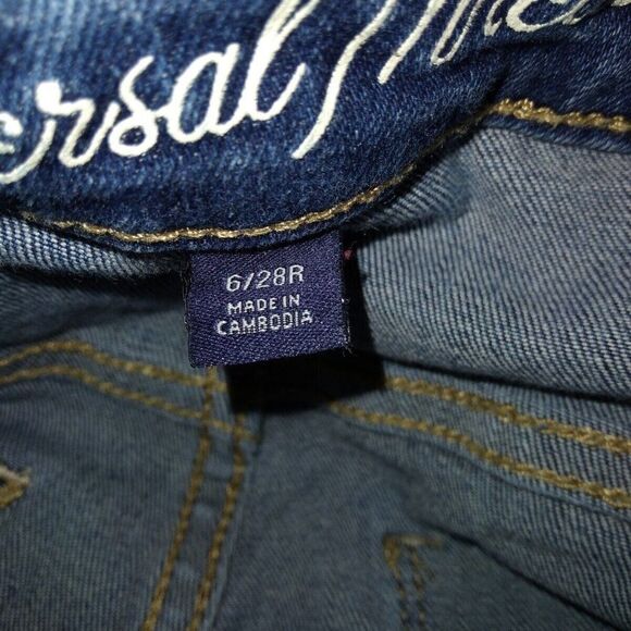 Universal Thread Women’s High Rise Skinny 6/28R, Distressed Blue Denim Raw Hem - Picture 3 of 5